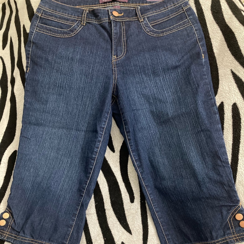 Gloria Vanderbilt Crop Jeans